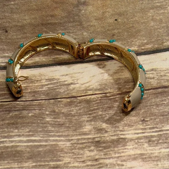 J.Crew Bracelet. Gold Silver and Blue. Magnetic Clasps. - Picture 10 of 11